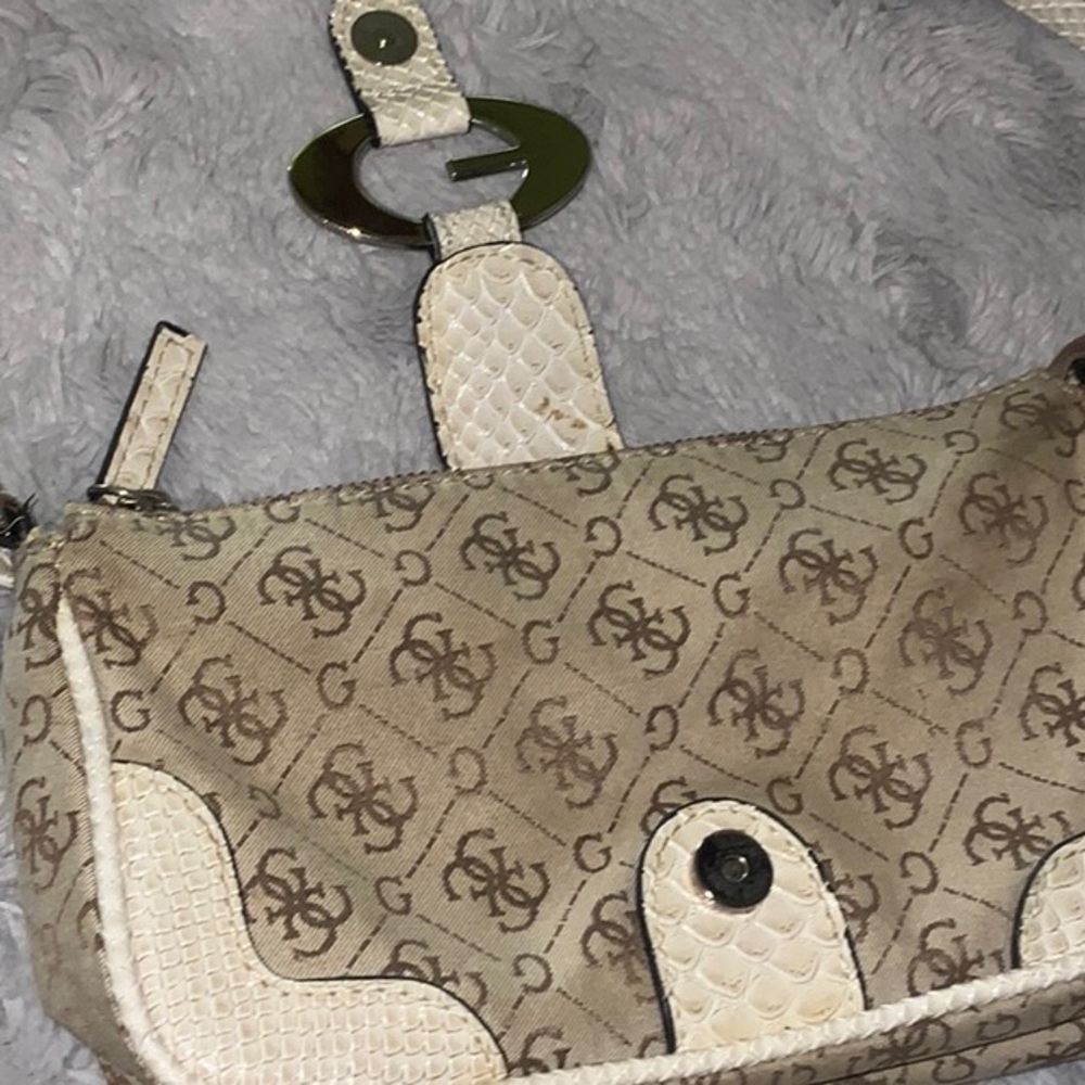 Guess vantage Shoulder bag - Picture 6 of 8